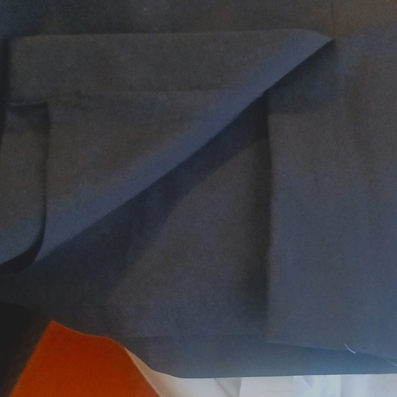 Talbot's NWT Black Pencil Skirt-Size 10-Career Wear - Picture 8 of 9